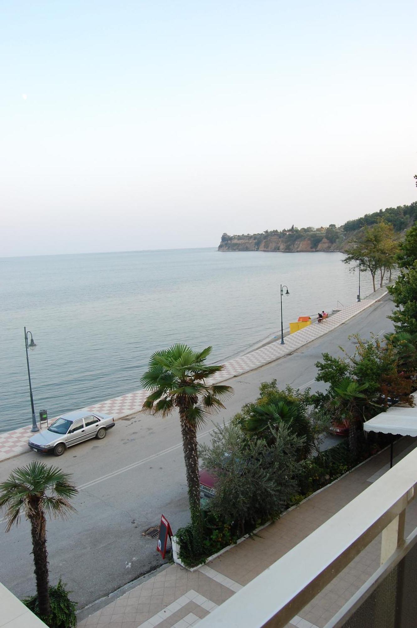 Otel Achillion 2*