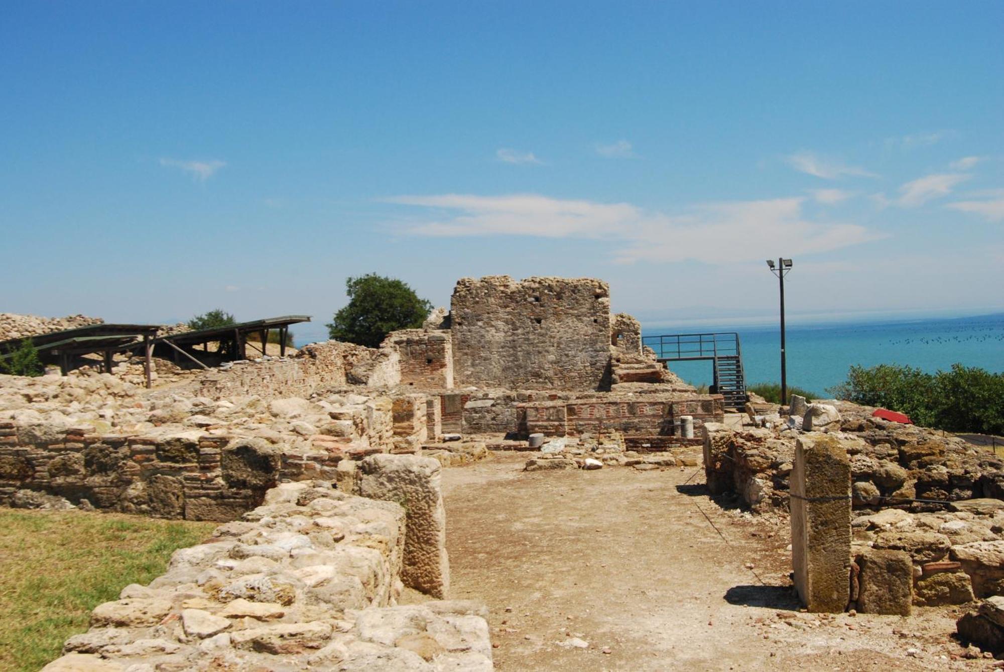Achillion Makrygialos