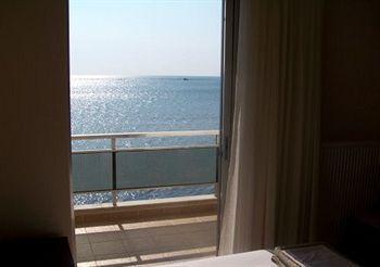 Achillion Otel 2*