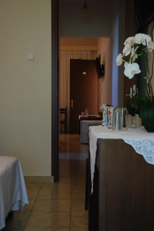 Otel Achillion 2*