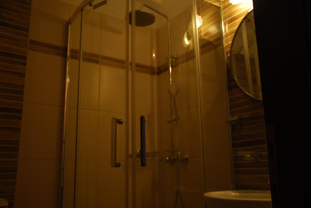 Achillion Otel