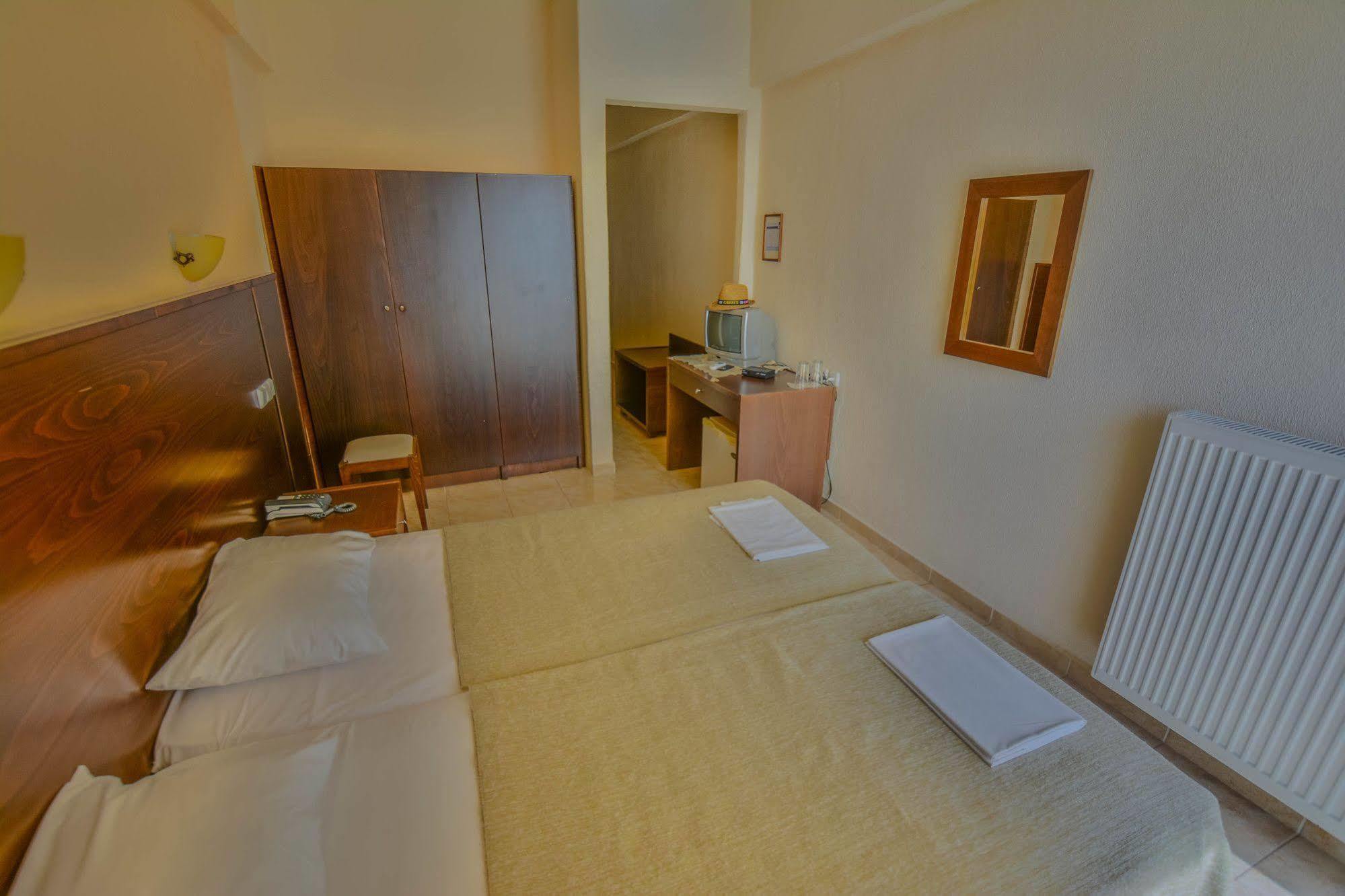 Achillion Otel Makrygialos